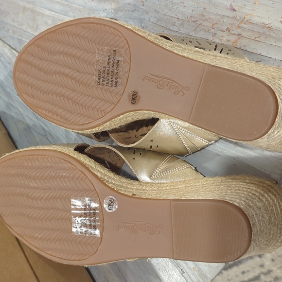 NWT Lucky Brand Women's KEELA Wedge Sandal wide width - Picture 8 of 9